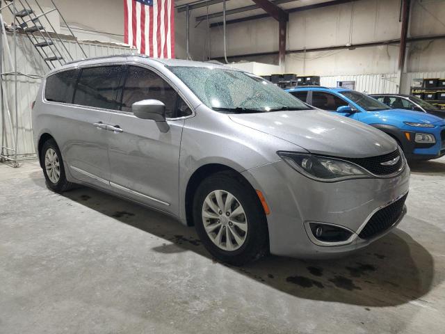  CHRYSLER PACIFICA 2018 Srebrny