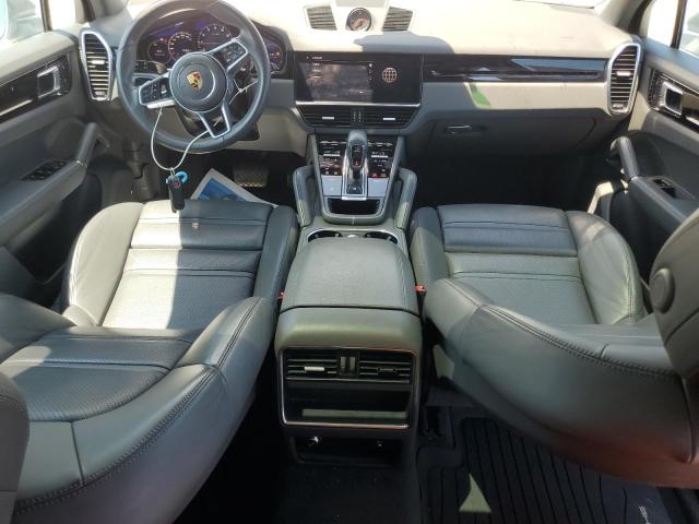  PORSCHE CAYENNE 2022 Srebrny