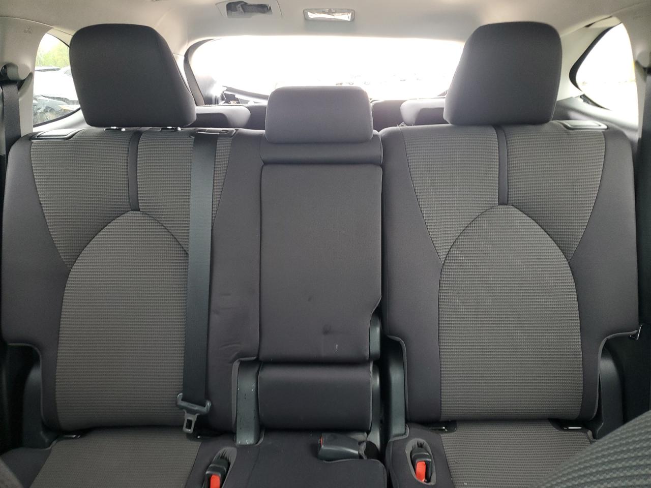 2021 Toyota Highlander L VIN: 5TDBZRBH0MS138565 Lot: 56910965