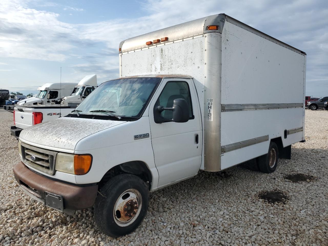 2006 Ford Econoline E350 Super Duty Cutaway Van for Sale in Temple, TX - Mechanical