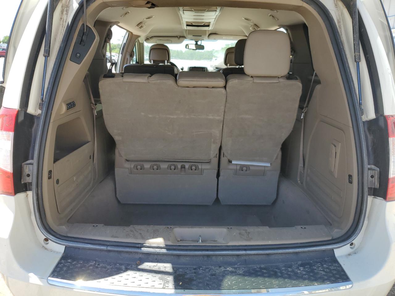 2012 Chrysler Town & Country Touring L VIN: 2C4RC1CG3CR233572 Lot: 57456495