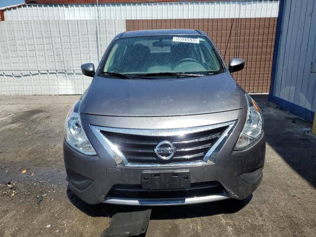  NISSAN VERSA 2017 Szary