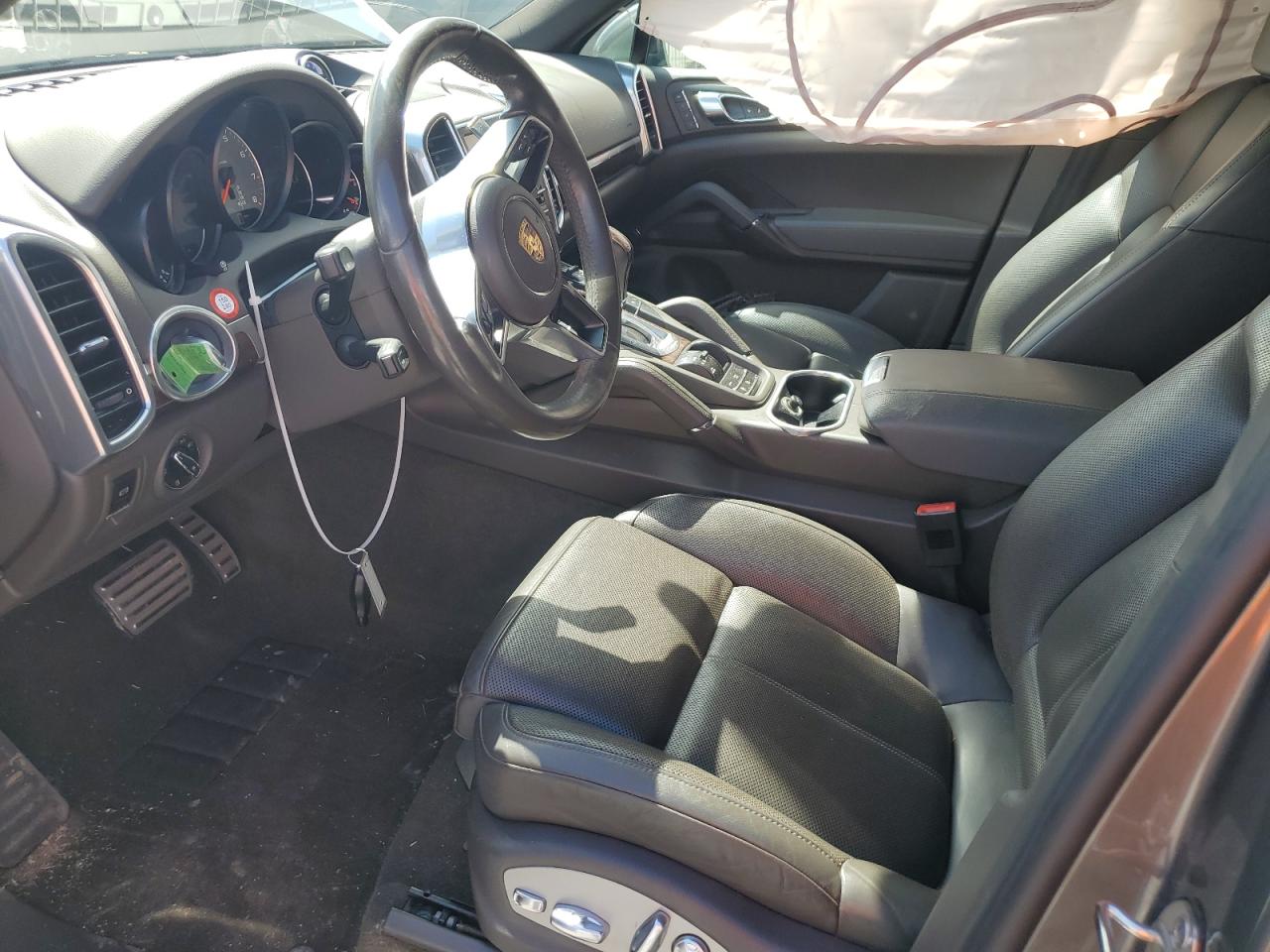 2016 Porsche Cayenne S VIN: WP1AB2A27GLA93374 Lot: 56962165