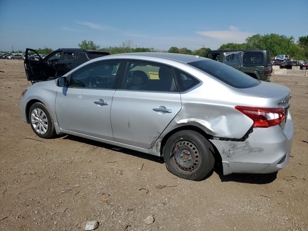 2017 Nissan Sentra S VIN: 3N1AB7AP3HY282867 Lot: 57025445