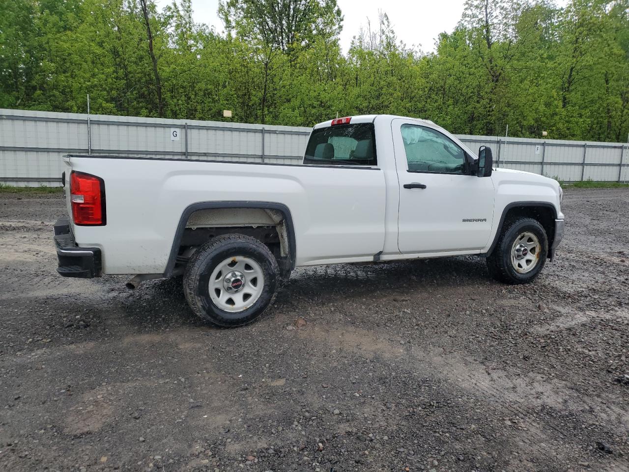 2017 GMC Sierra - Image 3