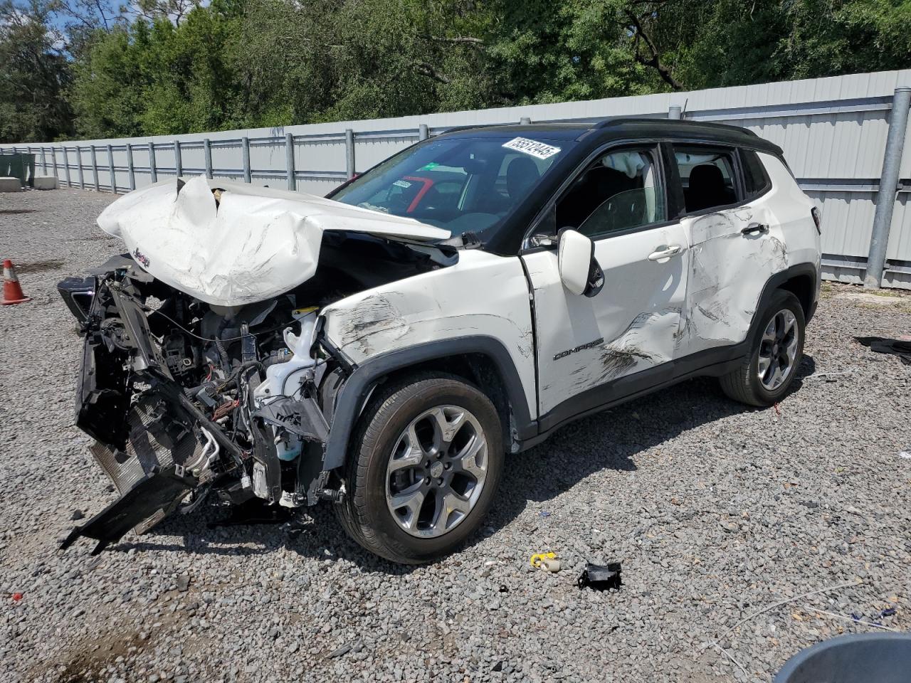 2018 Jeep Compass Limited for Sale in Riverview, FL - Front End