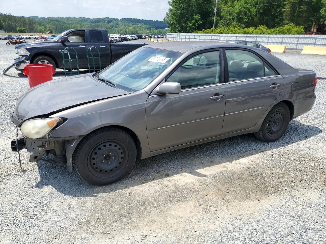 2005 Toyota Camry Le იყიდება Concord-ში, NC - Front End