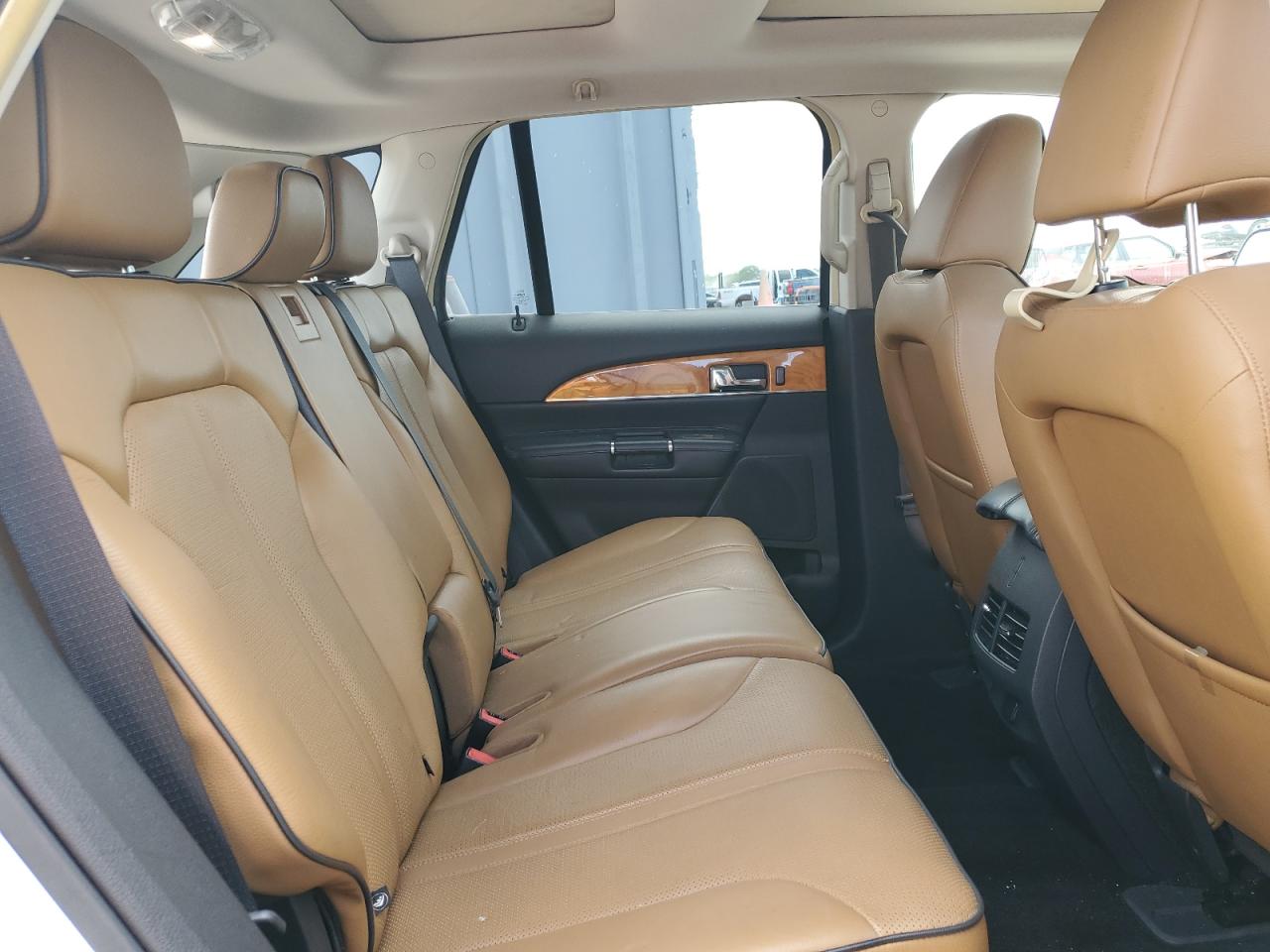 2011 Lincoln Mkx VIN: 2LMDJ8JK3BBJ27582 Lot: 56555245