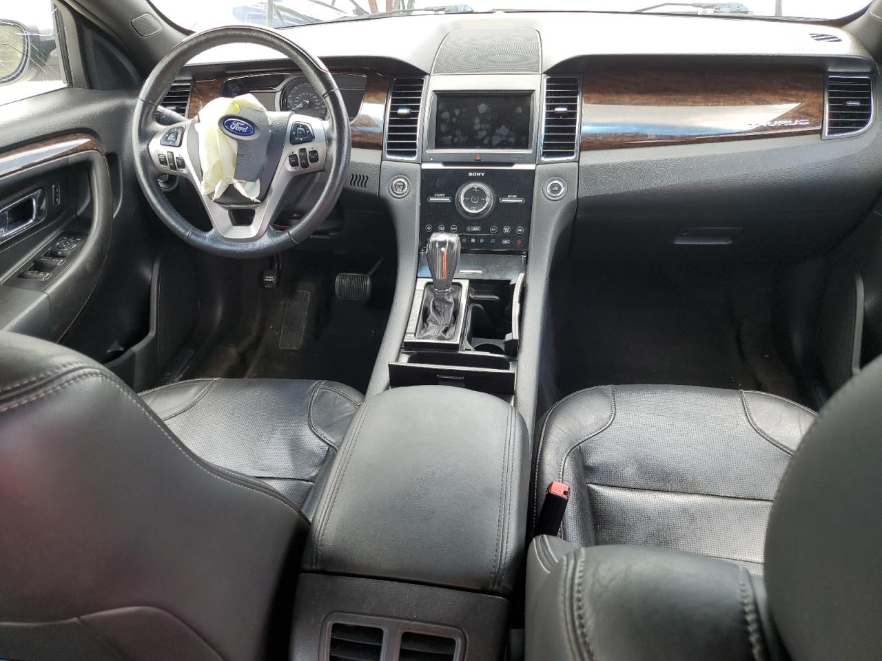 2015 Ford Taurus Limited VIN: 1FAHP2F81FG151071 Lot: 56892555