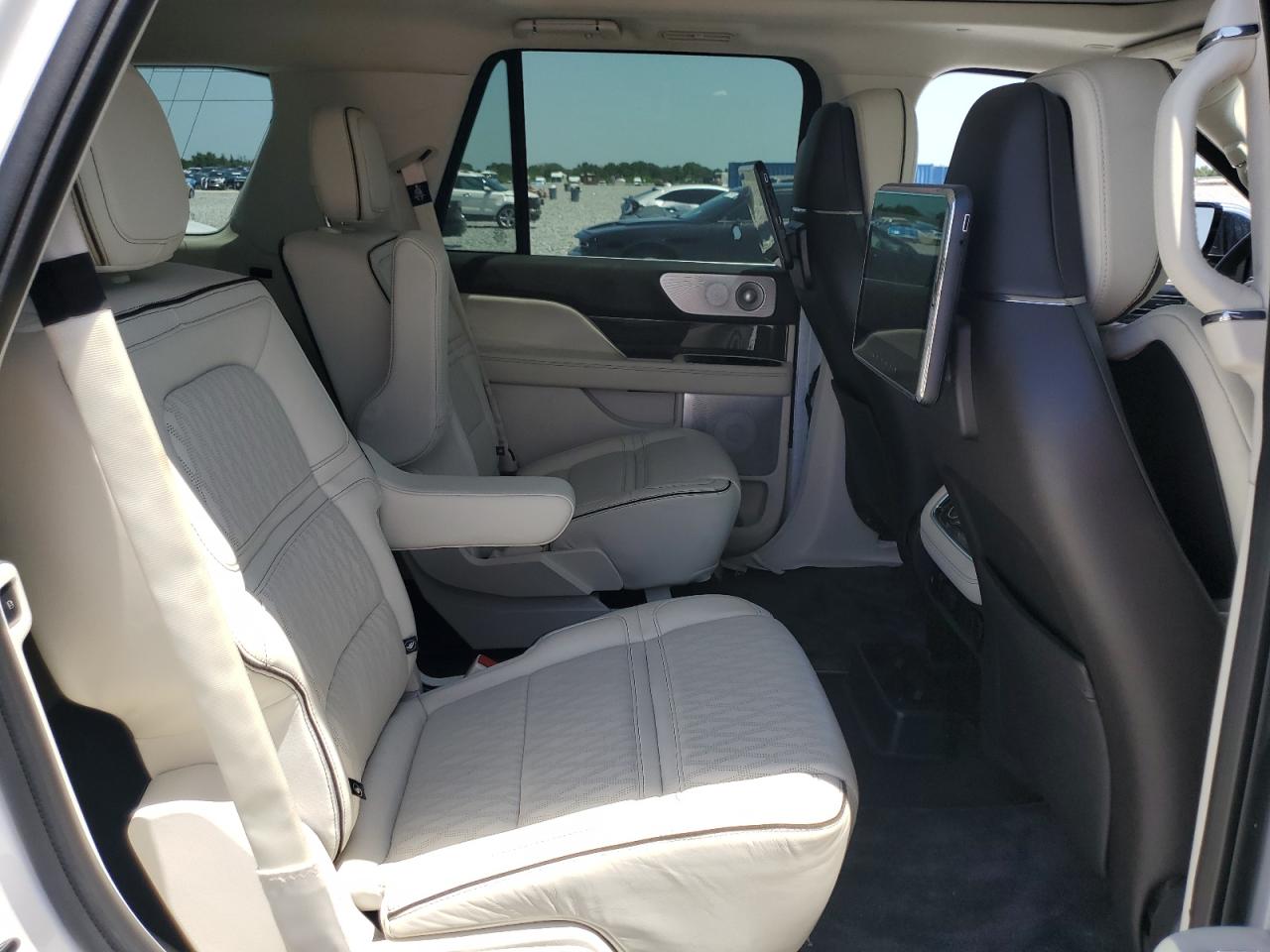 2019 Lincoln Navigator Black Label VIN: 5LMJJ2TT5KEL00845 Lot: 56923625