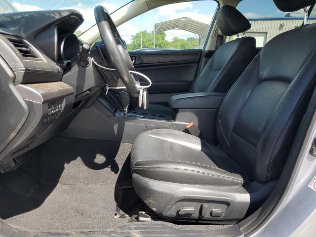  SUBARU OUTBACK 2019 Srebrny