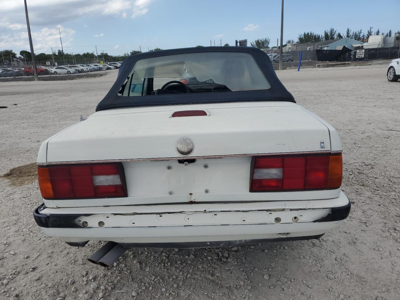 1991 BMW 325 Ic Automatic VIN: WBABB2317MEC26337 Lot: 56911105