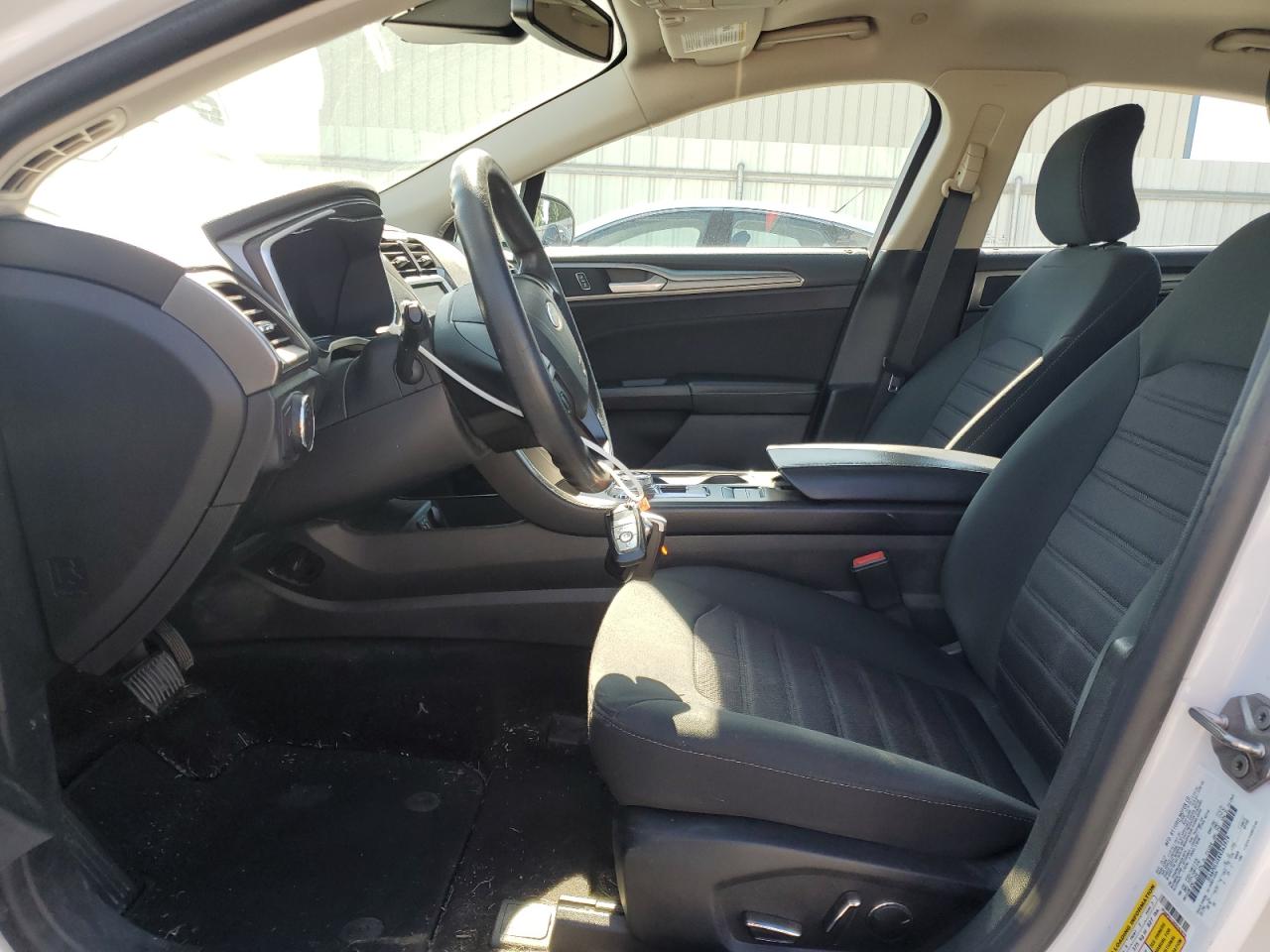 2019 Ford Fusion Se VIN: 3FA6P0LUXKR263979 Lot: 54024835