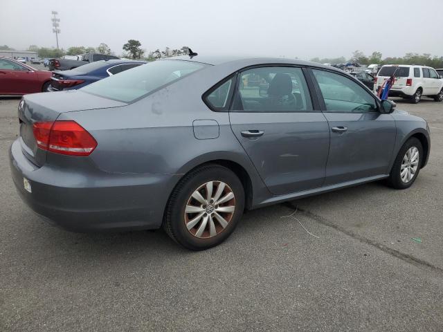 Sedans VOLKSWAGEN PASSAT 2013 Szary