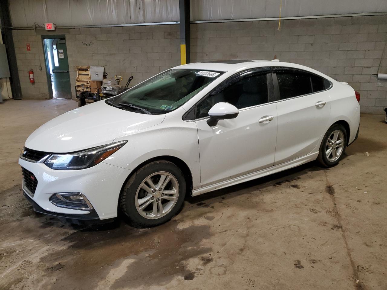 2017 Chevrolet Cruze Lt for Sale in Chalfont, PA - Rear End