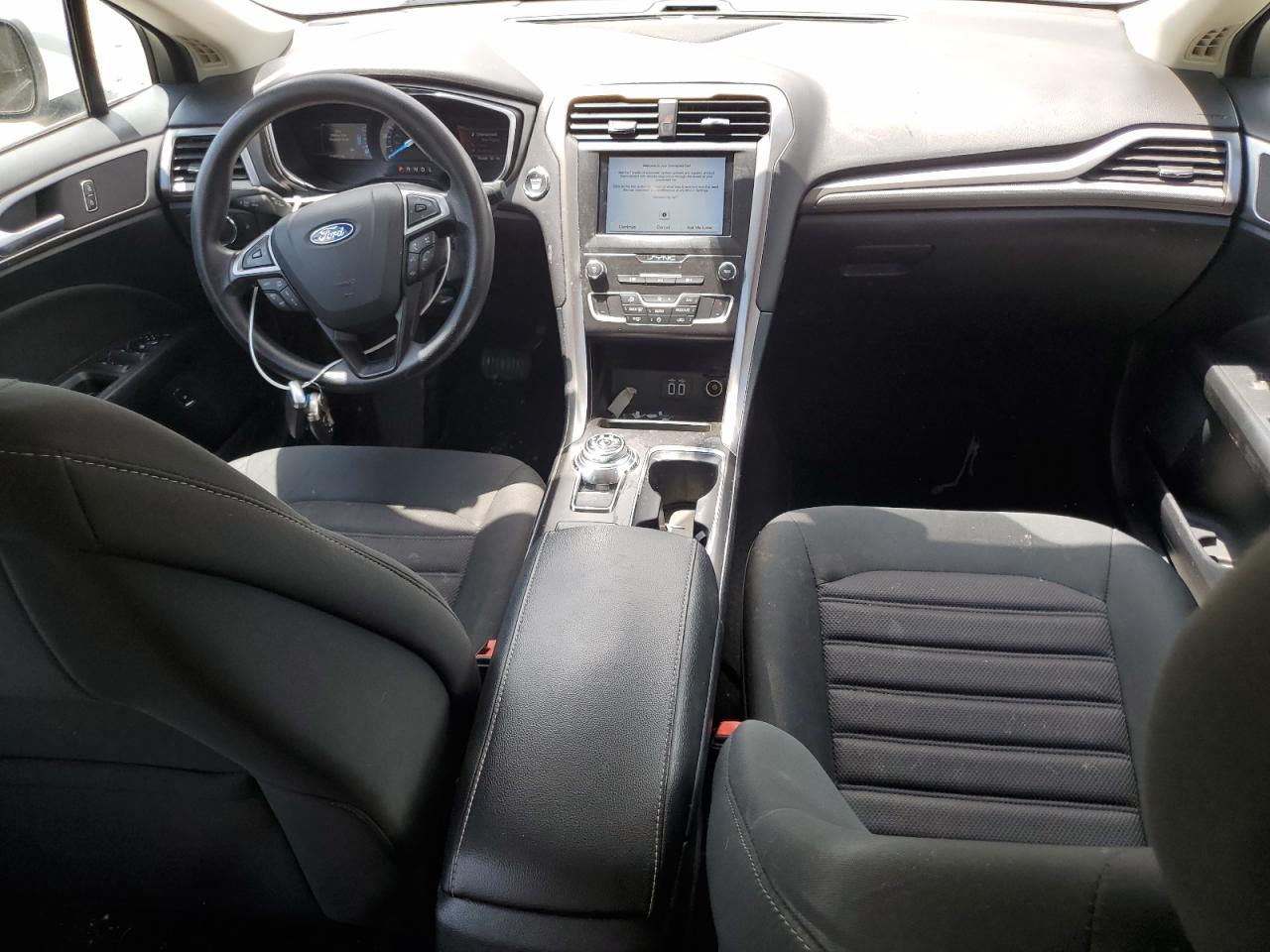 2019 Ford Fusion Se VIN: 3FA6P0LU4KR124883 Lot: 54025765