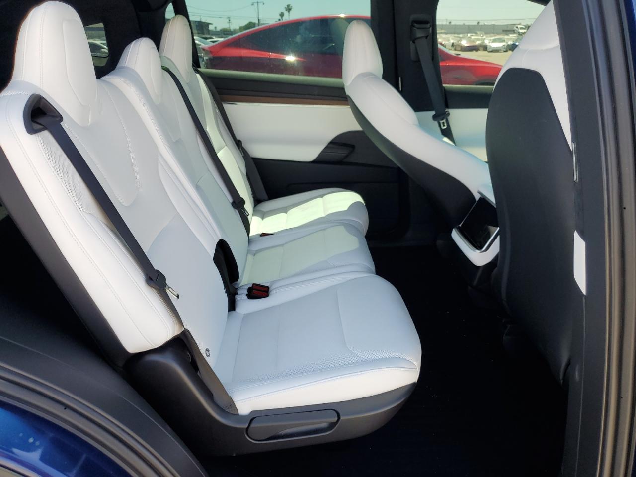 2024 Tesla Model X VIN: 7SAXCDE50RF458740 Lot: 56153355