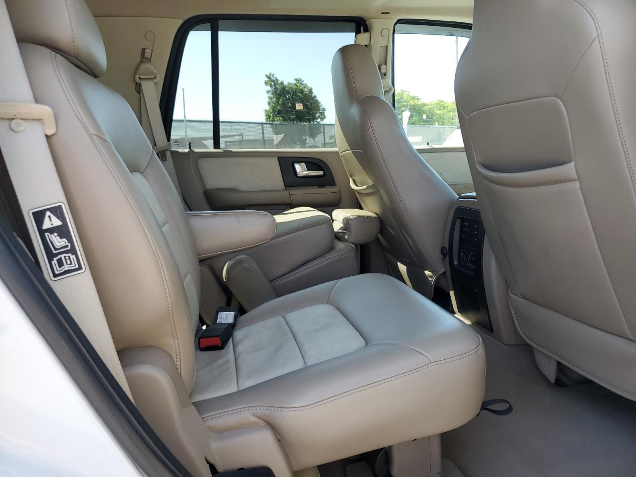 2004 Ford Expedition Eddie Bauer VIN: 1FMFU18L84LA80053 Lot: 58858345