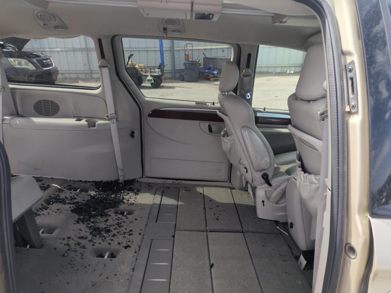 2006 Chrysler Town & Country Limited VIN: 2A8GP64L16R725390 Lot: 57944545