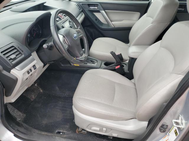  SUBARU FORESTER 2015 Серебристый