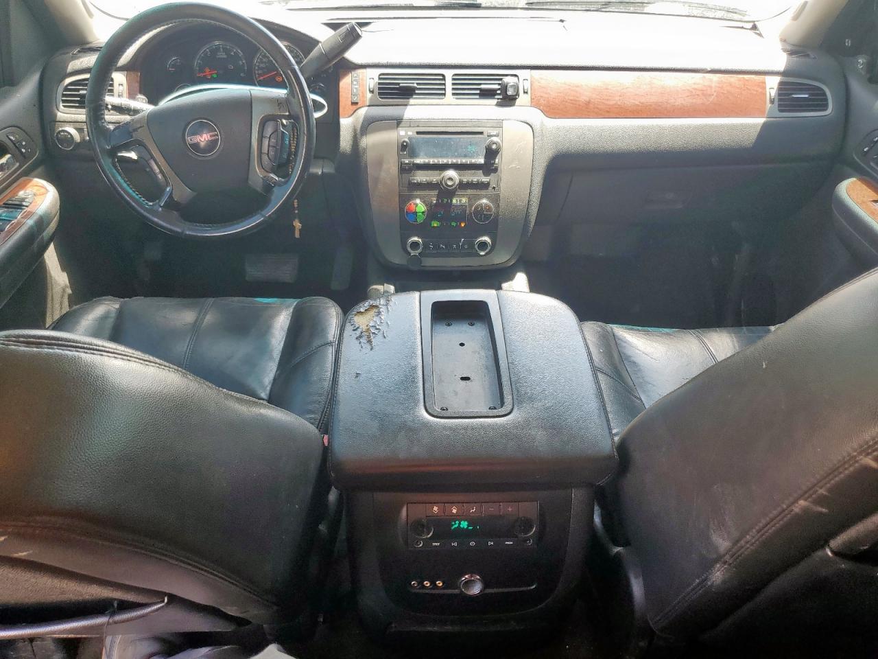 2008 GMC Yukon Xl C1500 VIN: 1GKFC16J18J187752 Lot: 56797975