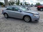 2013 Chrysler 200 Limited за продажба в Wayland, MI - Front End