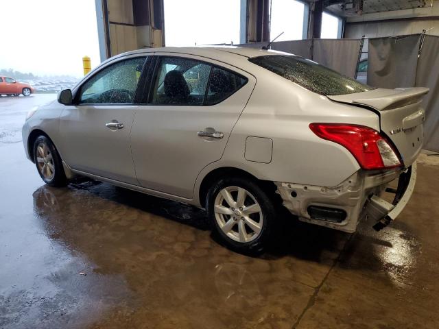  NISSAN VERSA 2014 Srebrny