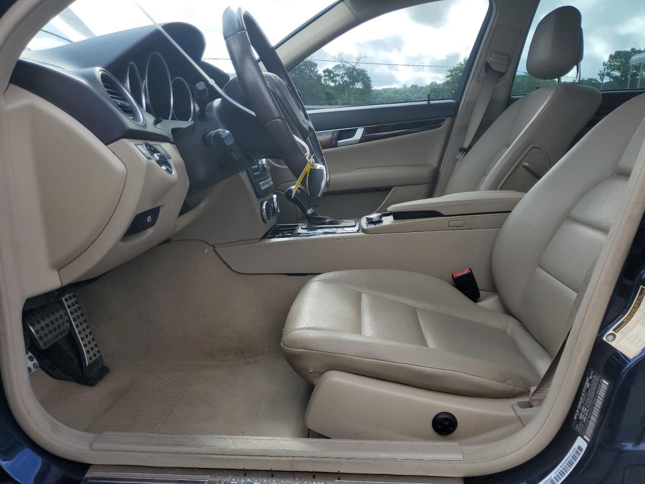 2012 Mercedes-Benz C 250 VIN: WDDGF4HB8CR213861 Lot: 56090855