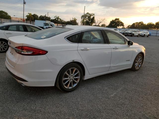 Седаны FORD FUSION 2017 Белый