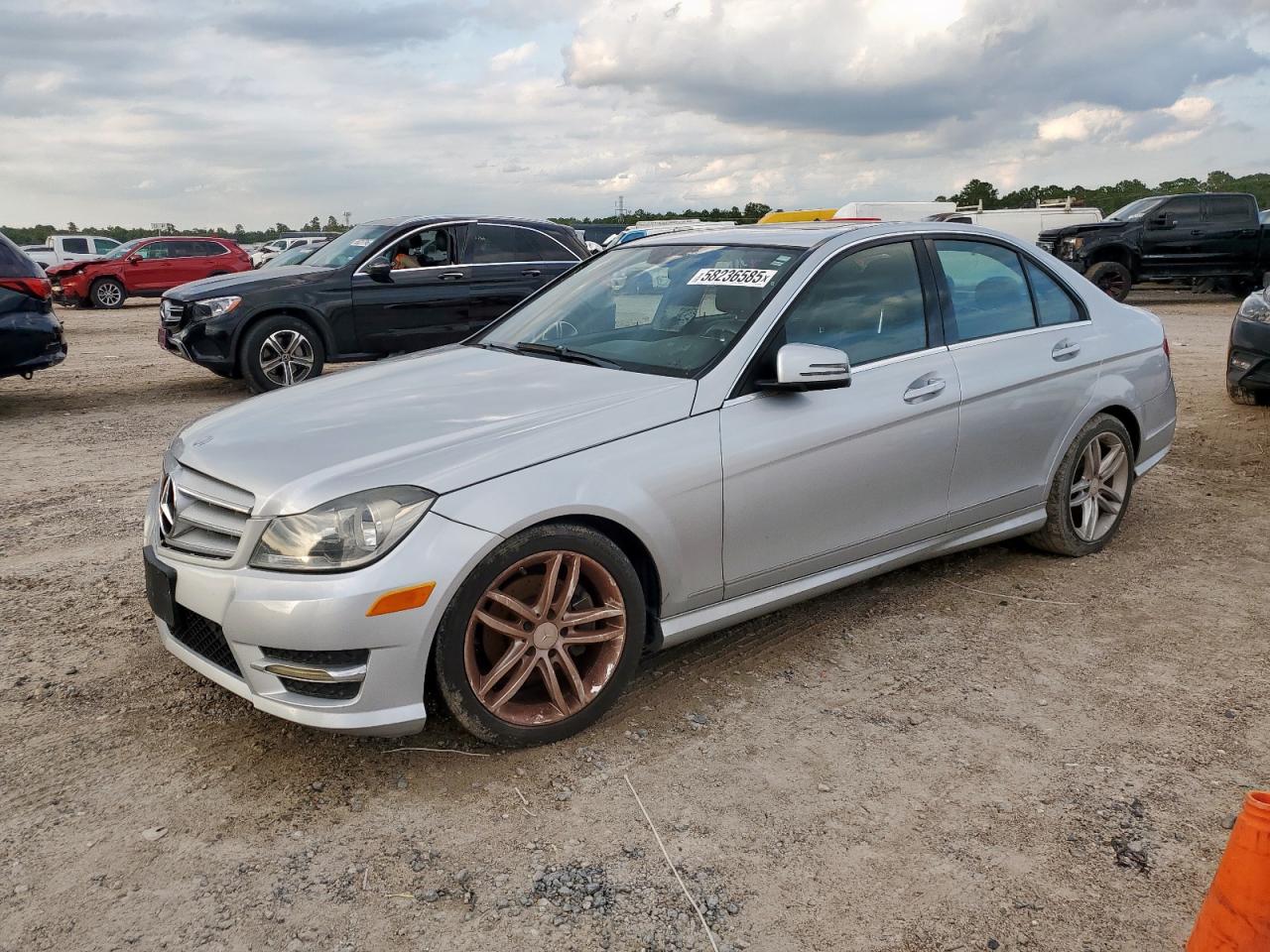 2013 Mercedes-Benz C 250 للبيع في Houston، TX - Normal Wear