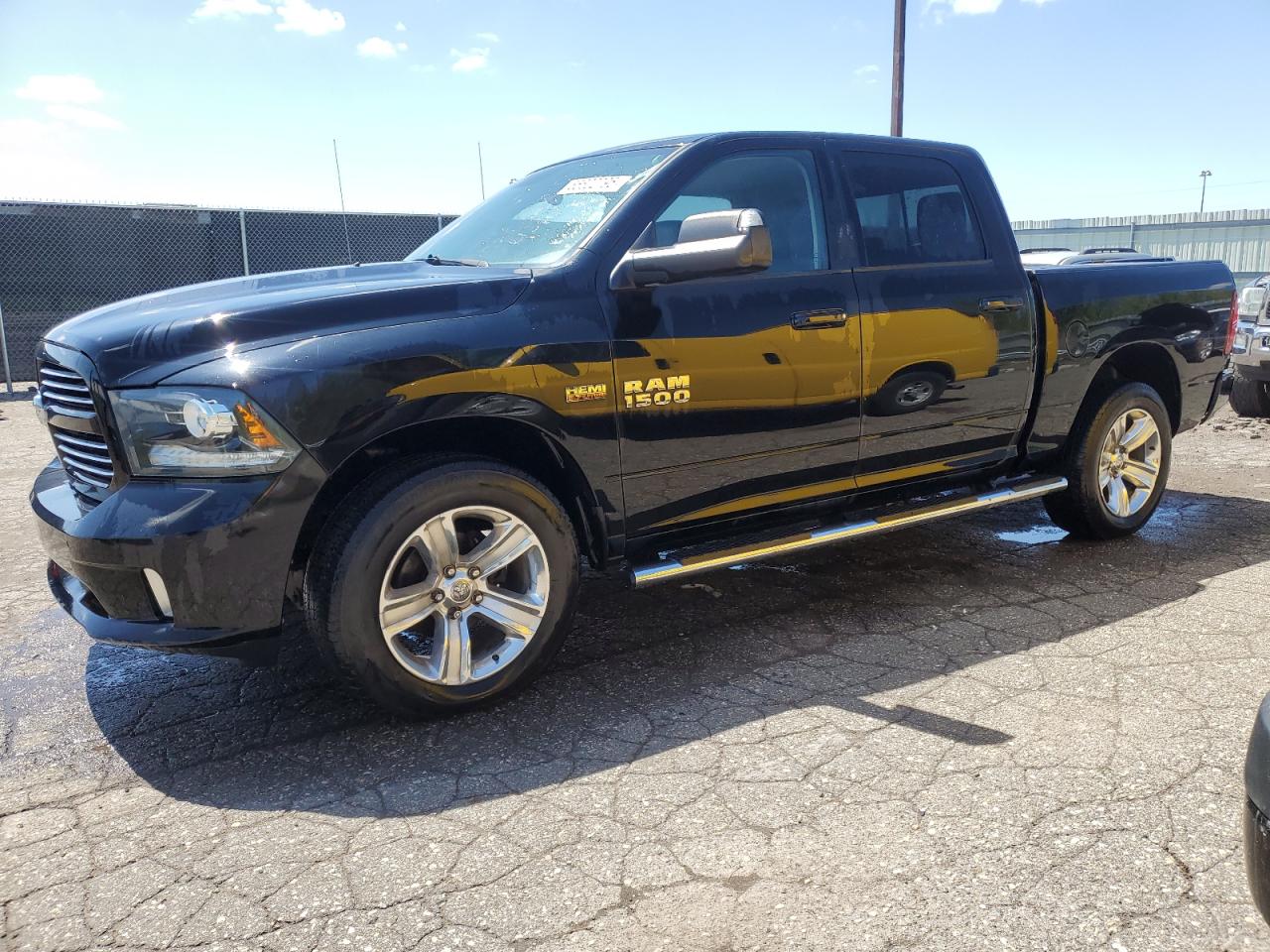 2014 Ram 1500 Sport for Sale in Woodhaven, MI - Minor Dent/Scratches