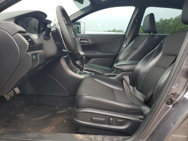 Sedans HONDA ACCORD 2016 Srebrny