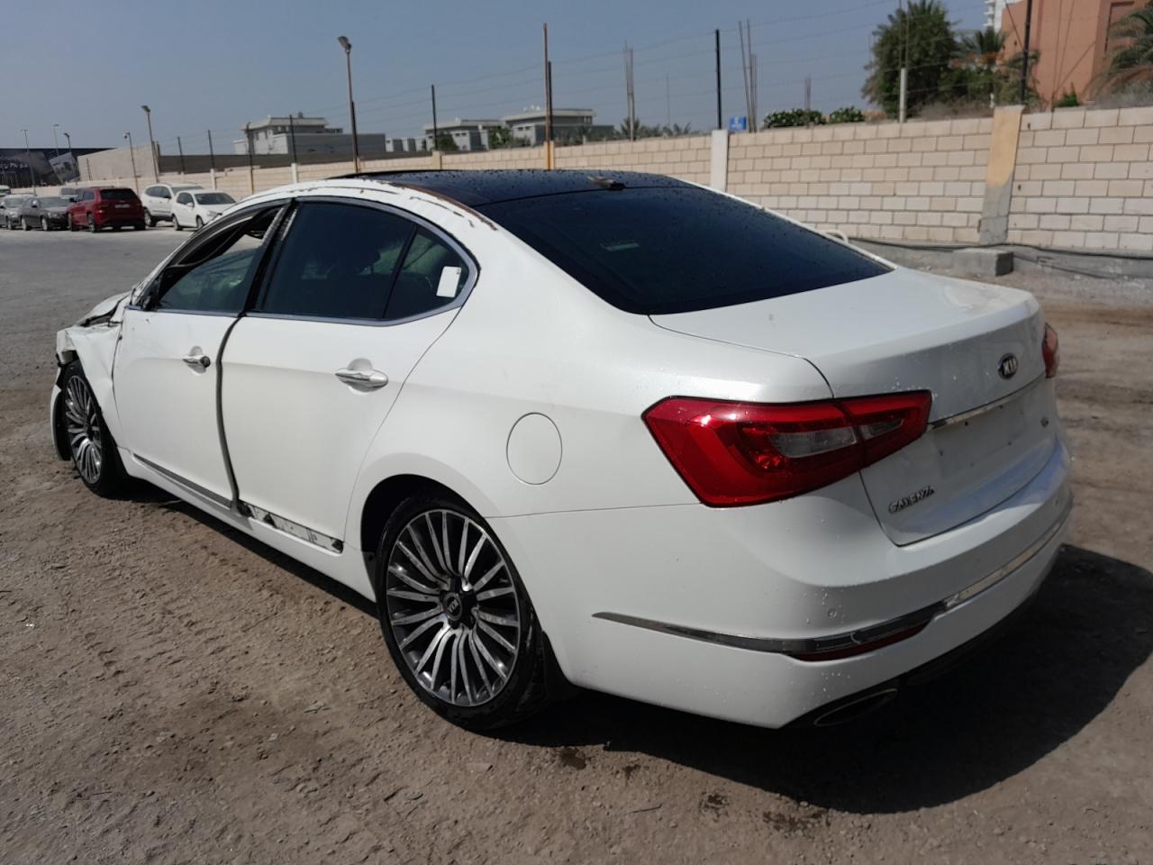 KNALN4144E5158047 - 2015 Kia Cadenza - #57716615