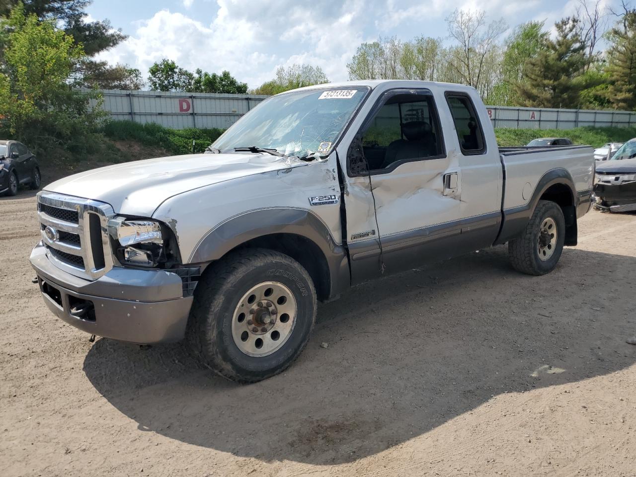 2003 Ford F250 Super Duty for Sale in Davison, MI - Front End