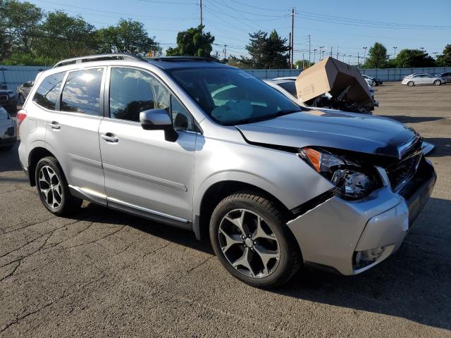  SUBARU FORESTER 2016 Серебристый