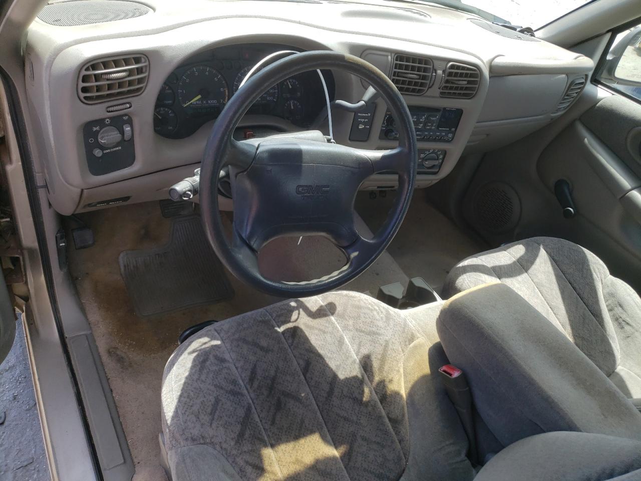 1998 GMC Sonoma VIN: 1GTCS1944W8530680 Lot: 55601545