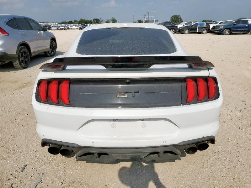  FORD MUSTANG 2019 Белый