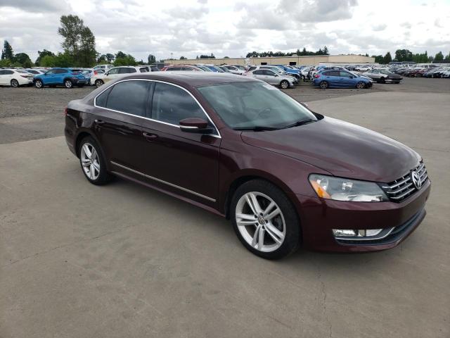  VOLKSWAGEN PASSAT 2013 Maroon