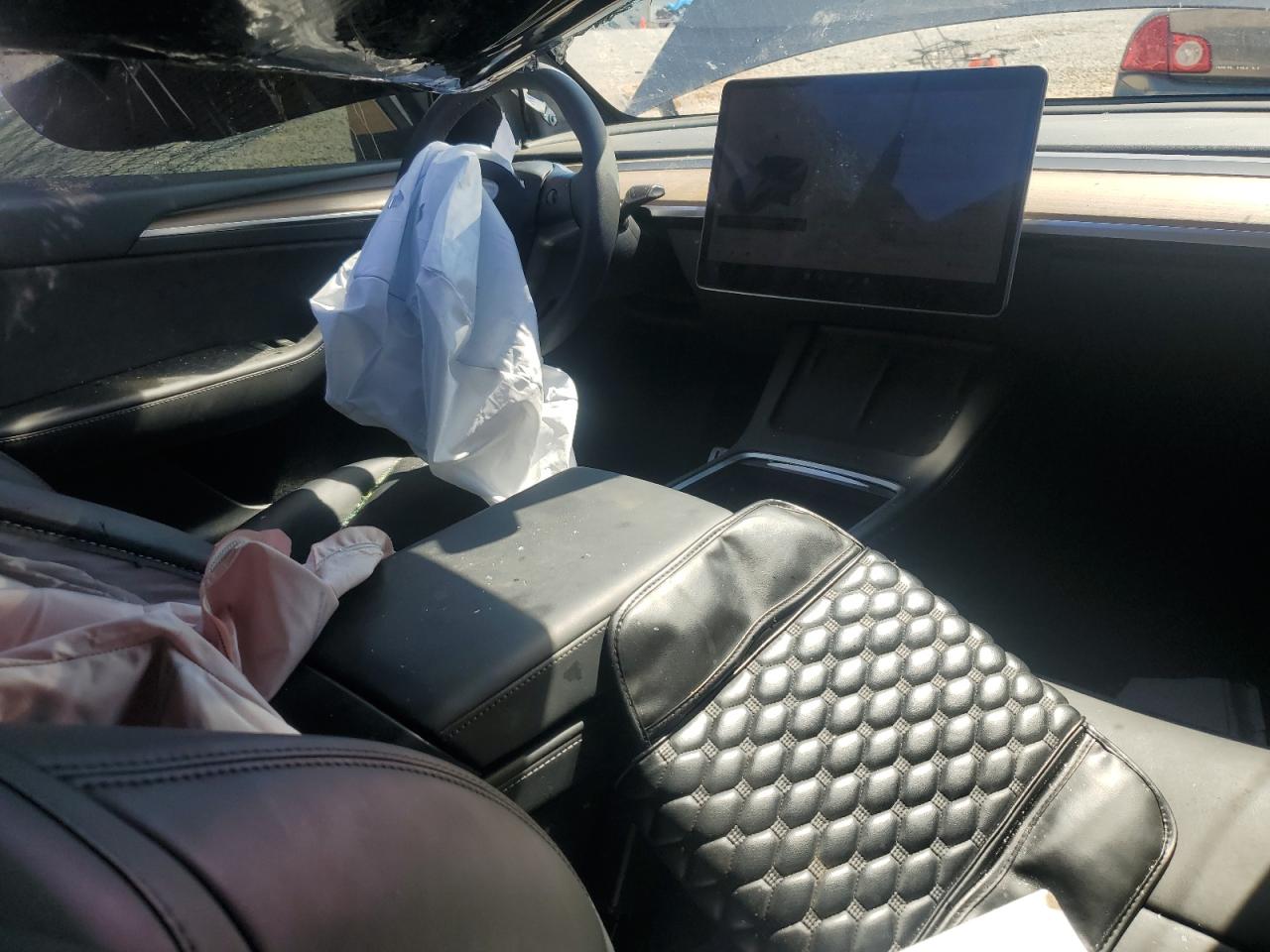 2023 Tesla Model Y VIN: 7SAYGDEF1PF895550 Lot: 55563985