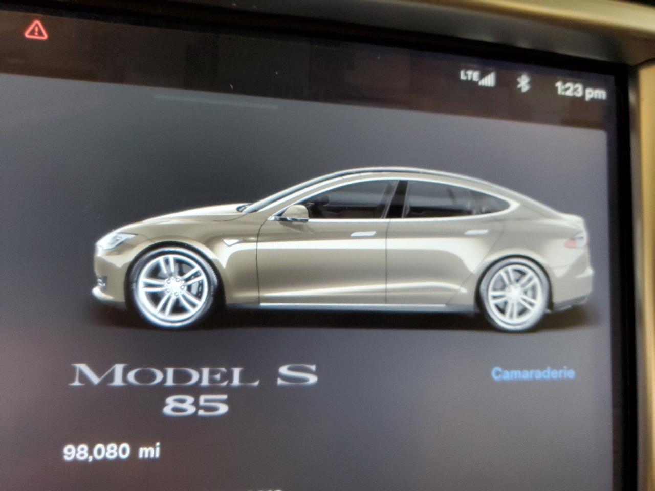 2015 Tesla Model S 85 VIN: 5YJSA1H11FF093212 Lot: 56778785