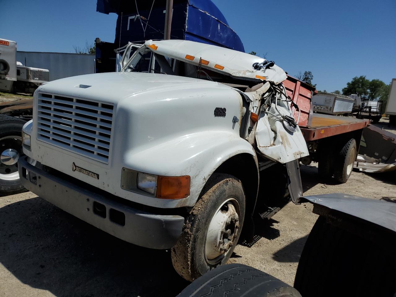 1999 International 4000 4700 იყიდება Wichita-ში, KS - Rollover