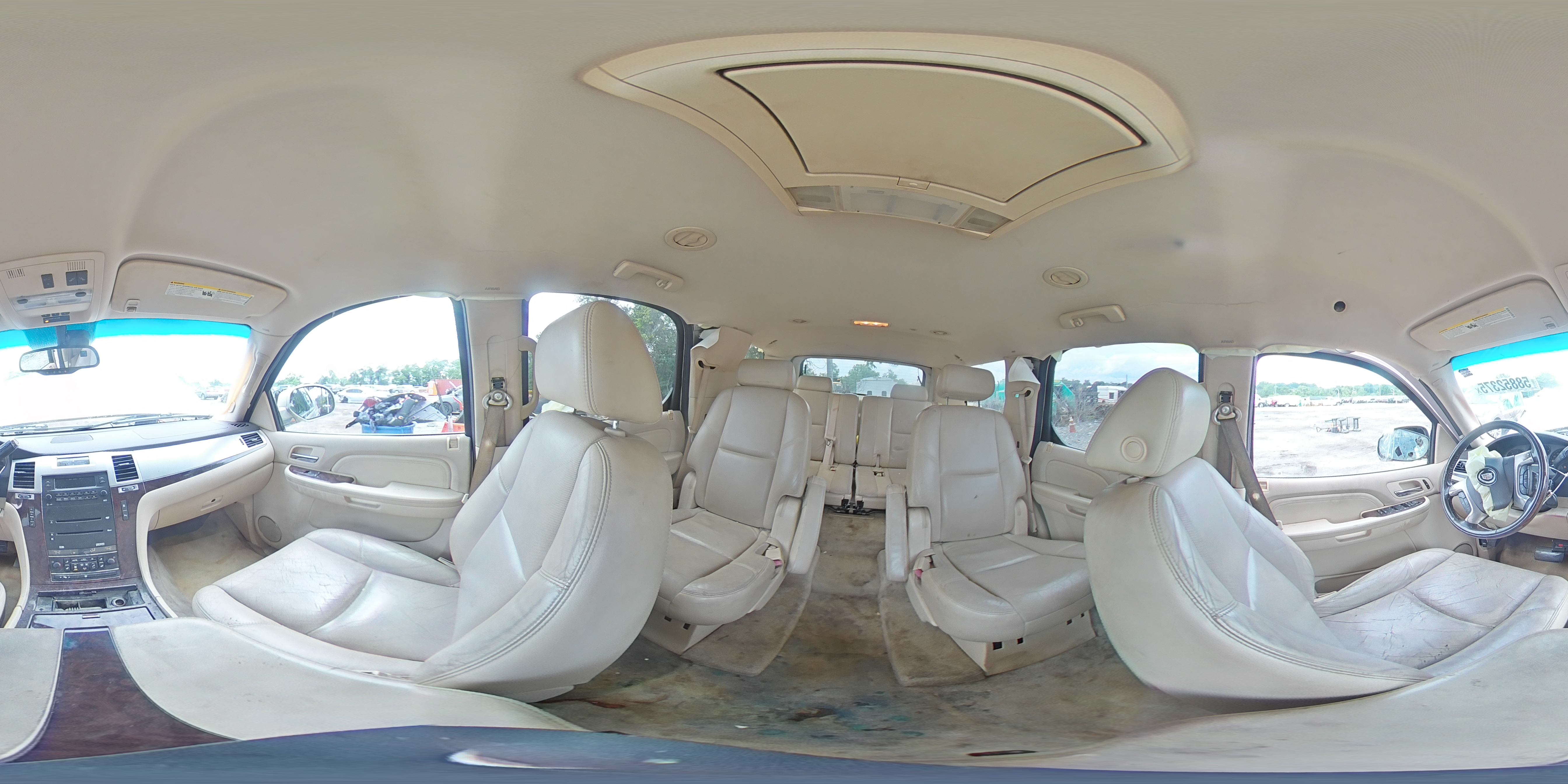 2007 Cadillac Escalade Luxury VIN: 1GYFK63827R171664 Lot: 58852375