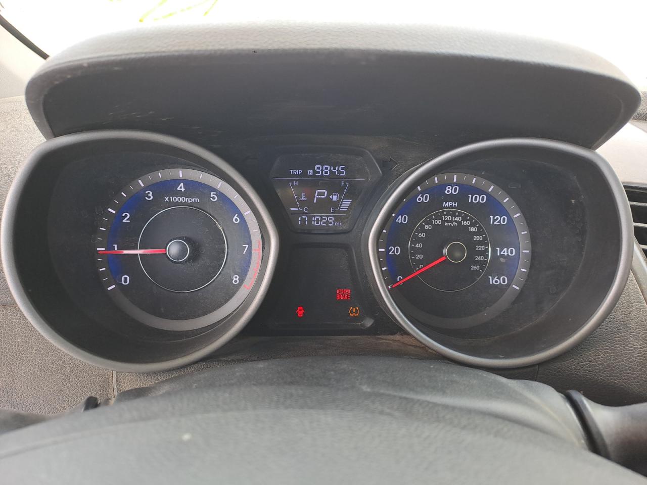 KMHDH4AE4GU477010 - 2017 Hyundai elantra - #55889745