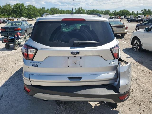  FORD ESCAPE 2017 Srebrny