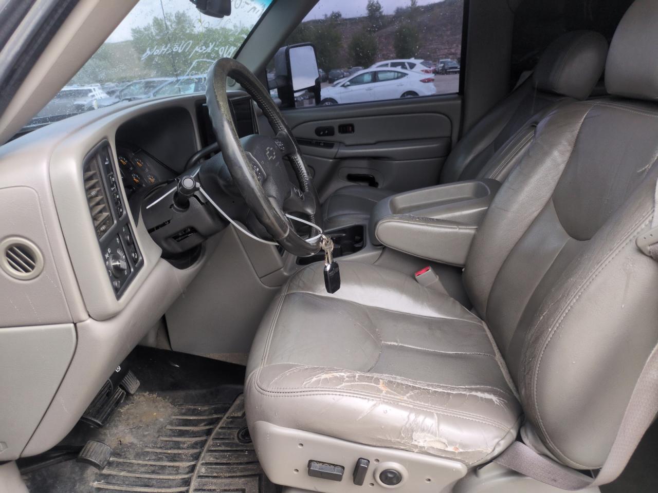 2005 Chevrolet Silverado K2500 Heavy Duty VIN: 1GCHK23U95F820332 Lot: 56718705