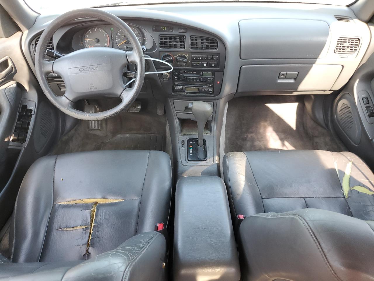 1994 Toyota Camry Xle VIN: JT2GK13E8R0073659 Lot: 58139425