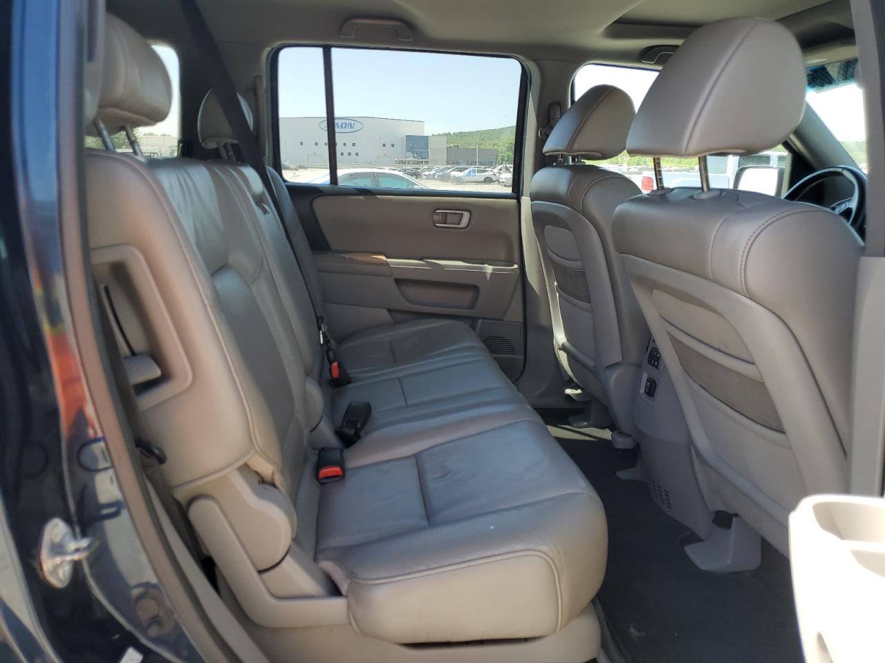 2011 Honda Pilot Exln VIN: 5FNYF4H73BB040345 Lot: 57292705