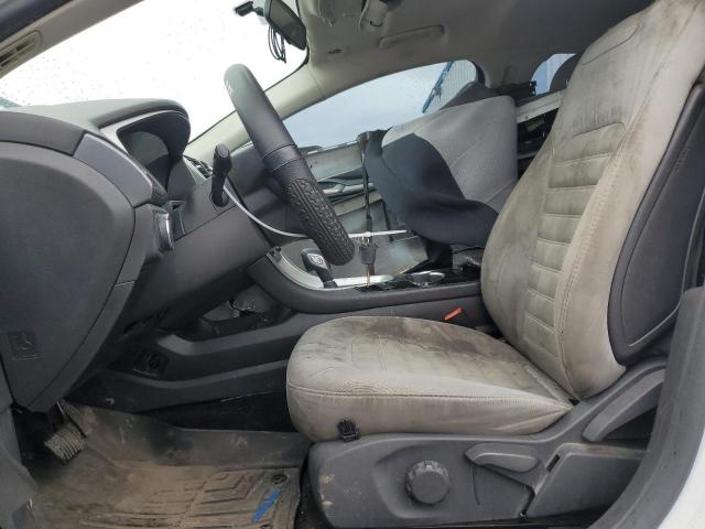 Sedans FORD FUSION 2015 White