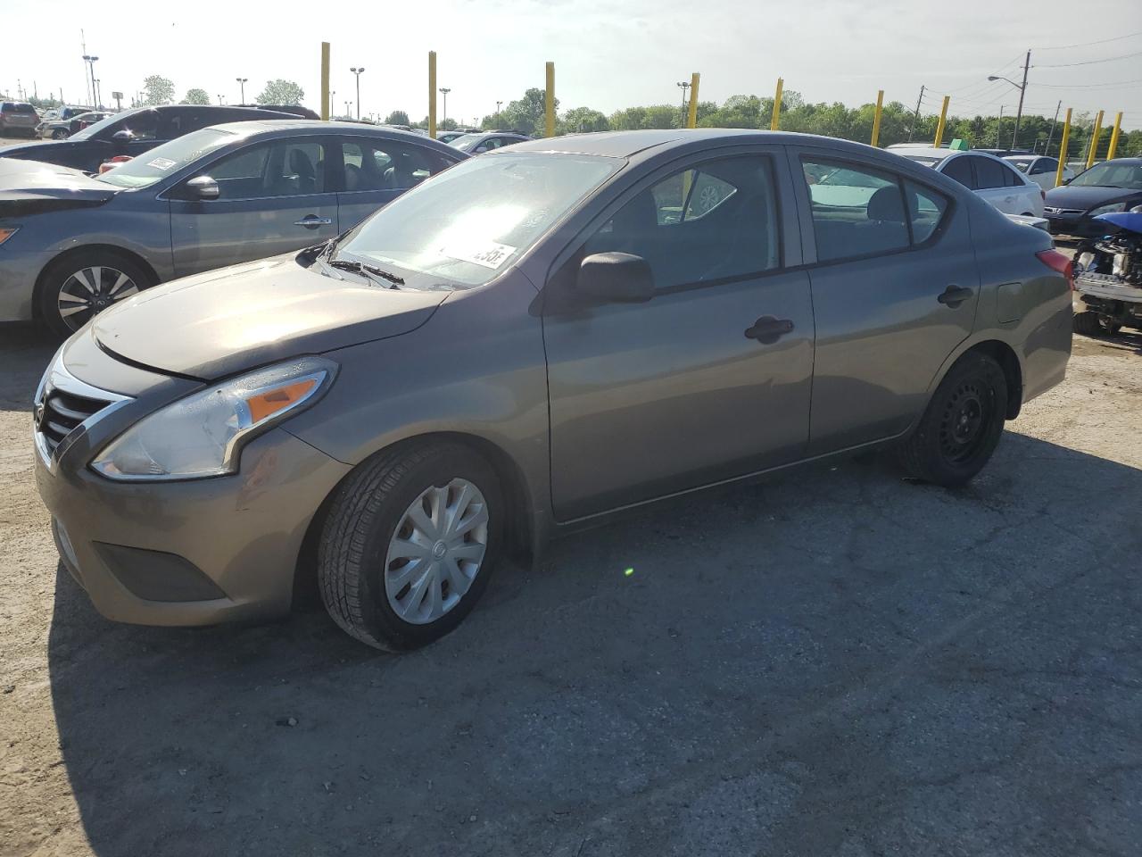 2015 Nissan Versa S на продаже в Indianapolis, IN - Front End