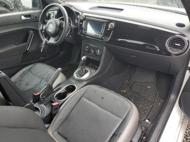  VOLKSWAGEN BEETLE 2015 Белый